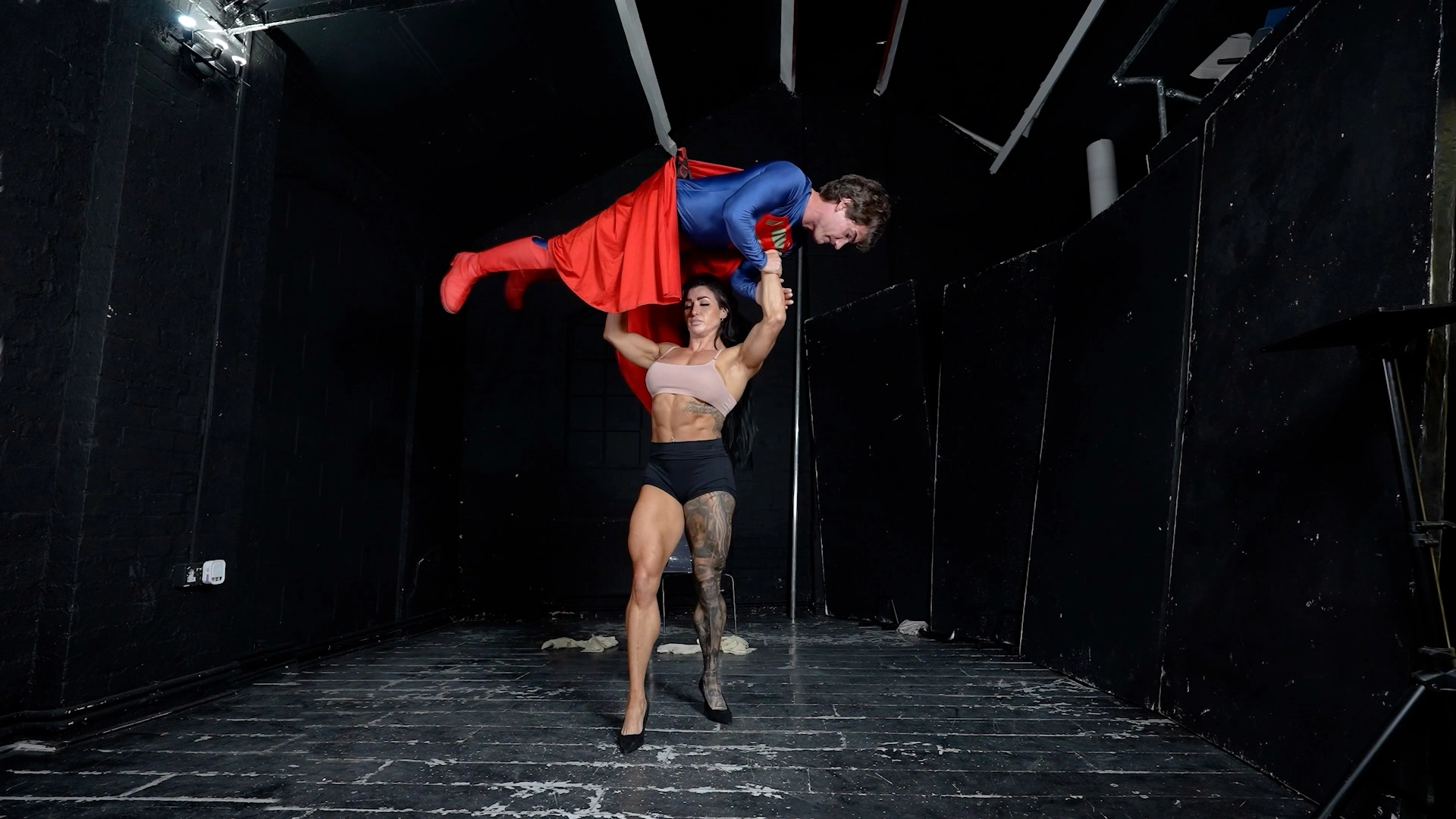 SUPER LOIS - THE POWER BOMB - Image 5